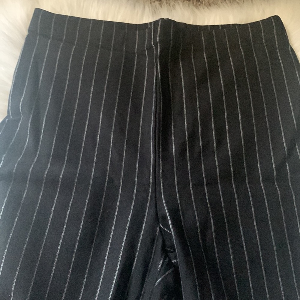 Black and White Pinstripe Leggings